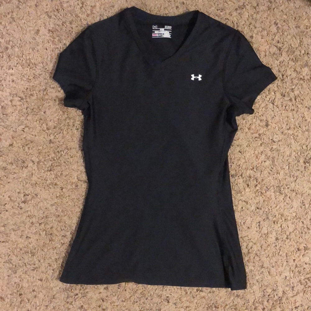 UnderArmour black tee